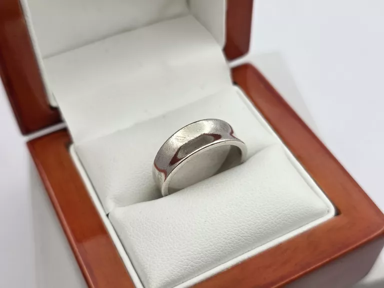 SREBRNY PIERŚCIONEK - 925 R.14 4,21G