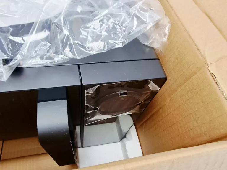 KUCHENKA MIKROFALOWA GÖTZE & JENSEN MO801K