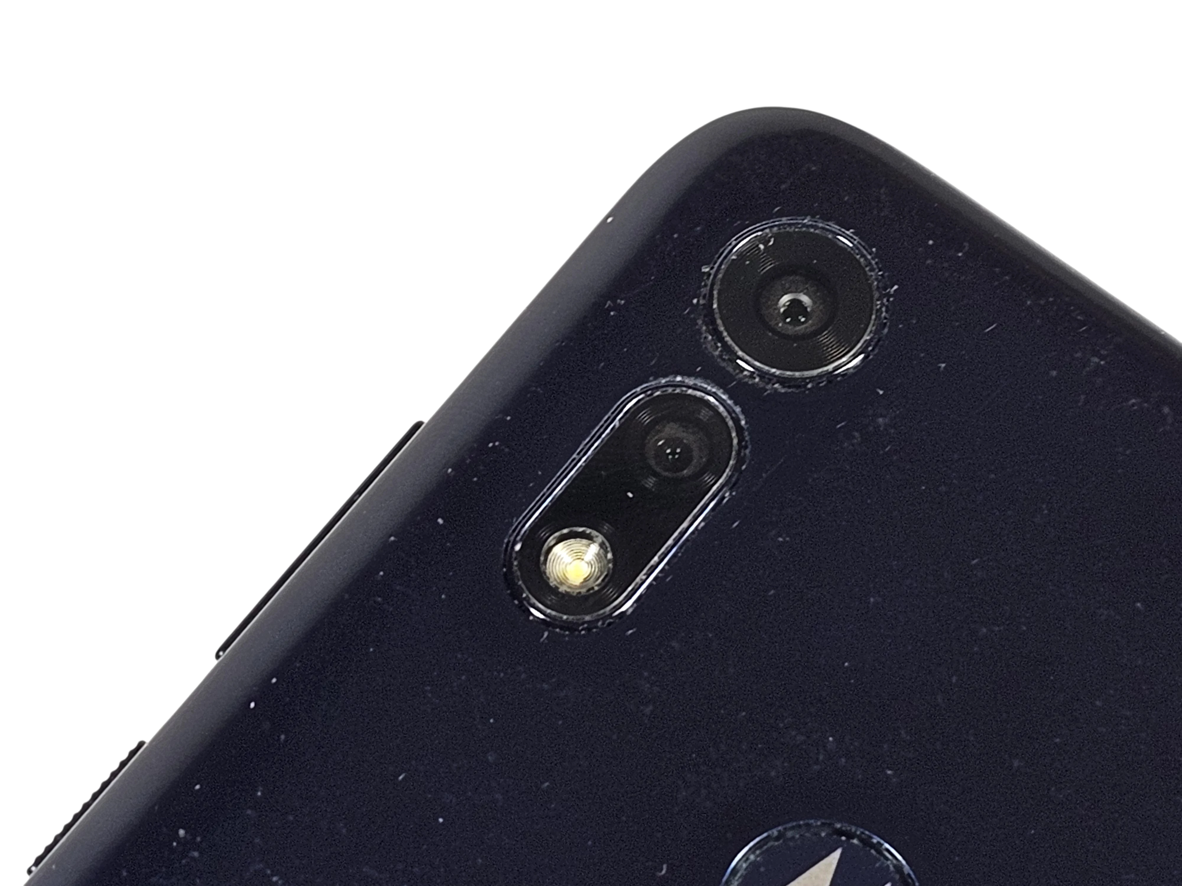 motorola-moto-e6s-stan-11323-2