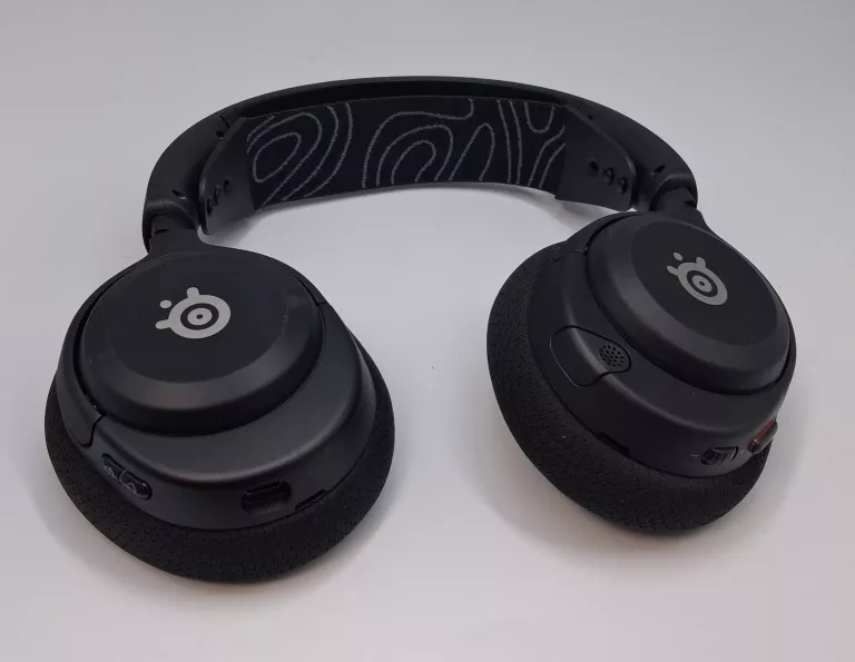 SŁUCHAWKI STEELSERIES ARCTIS NOVA 5 WIRELESS
