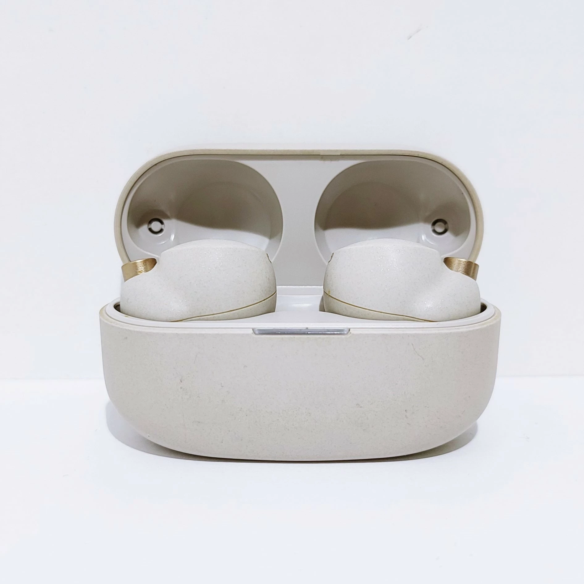 sluchawki-sony-wf-1000xm4-bezowe-chmielna-98-warszawa