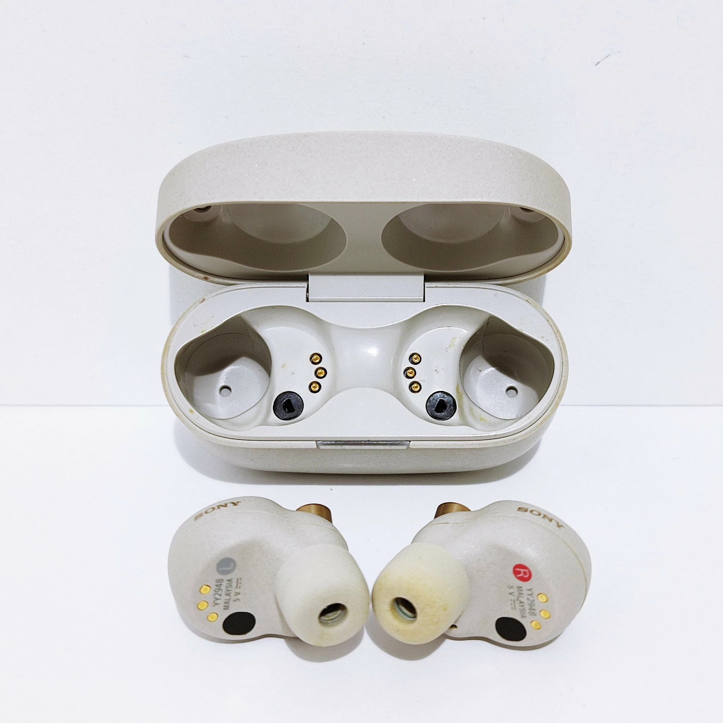 sluchawki-sony-wf-1000xm4-bezowe-kod-producenta-wf1000xm4bce7