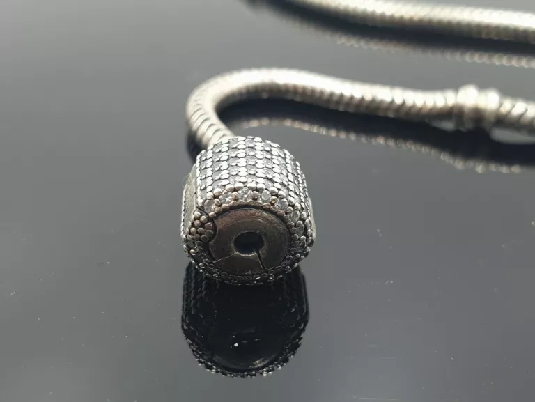 BRANSOLETKA MODUŁOWA TYPU PANDORA ZE SPLOTEM WĘŻYKOWYM I ZAPIĘCIEM WYSADZA