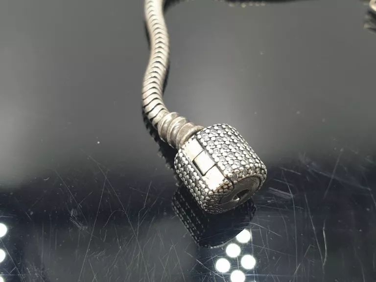 BRANSOLETKA MODUŁOWA TYPU PANDORA ZE SPLOTEM WĘŻYKOWYM I ZAPIĘCIEM WYSADZA