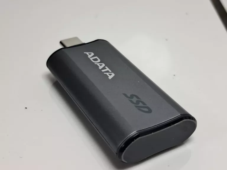 DYSK ZEWNĘTRZNY SSD 1TB ADATA SC750 / STAN IDEALNY !