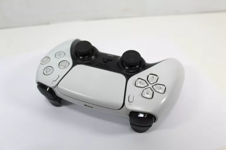 PAD DO PS5 USZKODZONE DWA PRZYCISKI