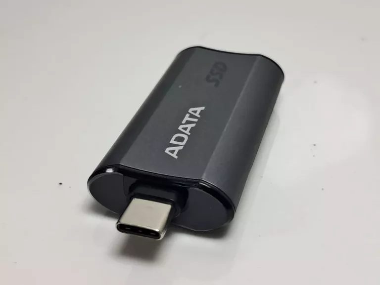 DYSK ZEWNĘTRZNY SSD 1TB ADATA SC750 / STAN IDEALNY !