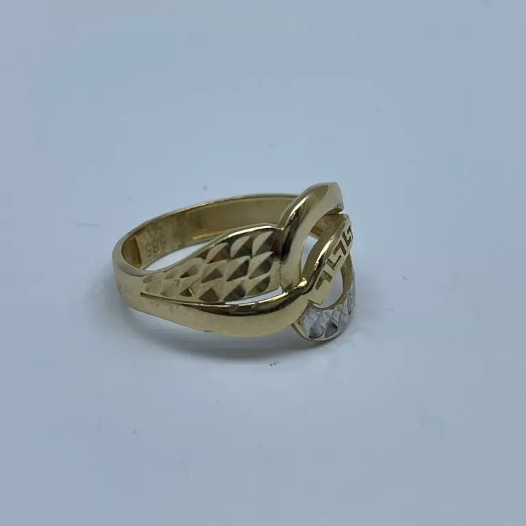 ZŁOTY PIERŚCIONEK AU585 | R. 17 | 2,53 G