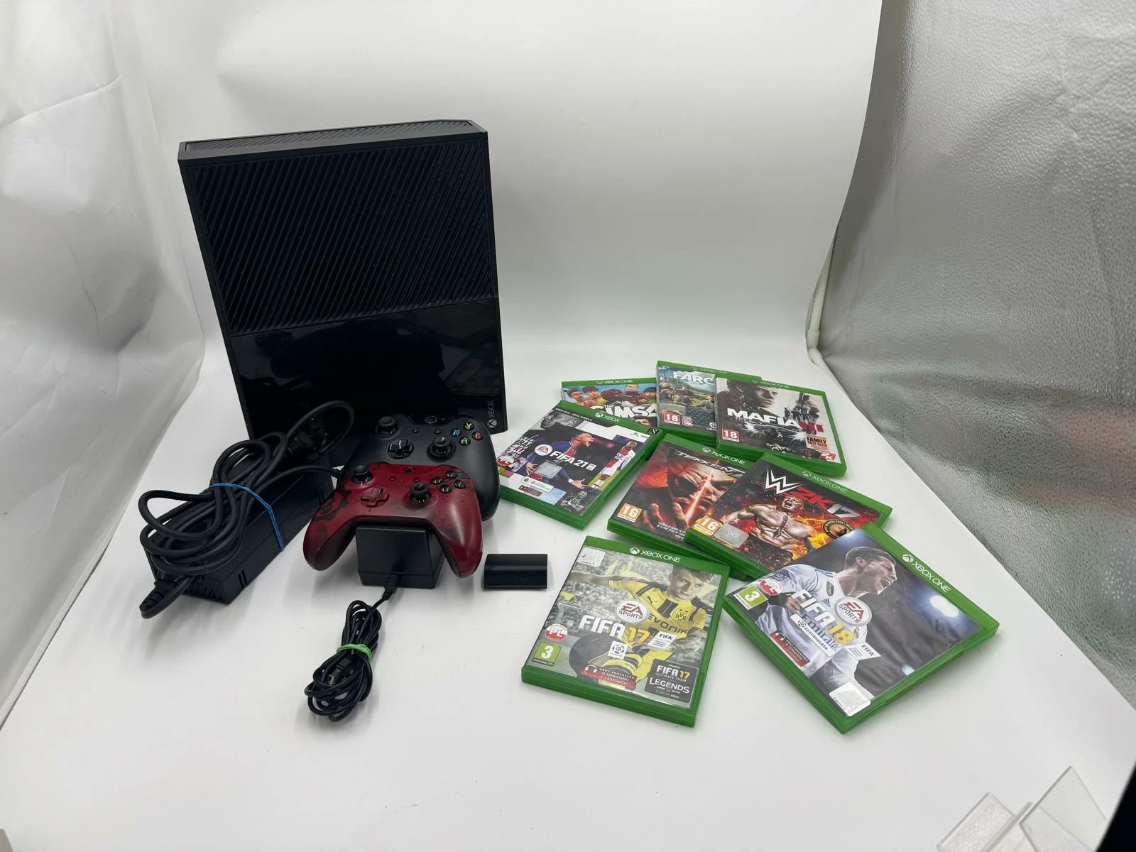 konsola-xbox-one-500-gb-czarny8-gier-2x-padladowarka-do-padow-kozminska-5-krotoszyn-poludnie