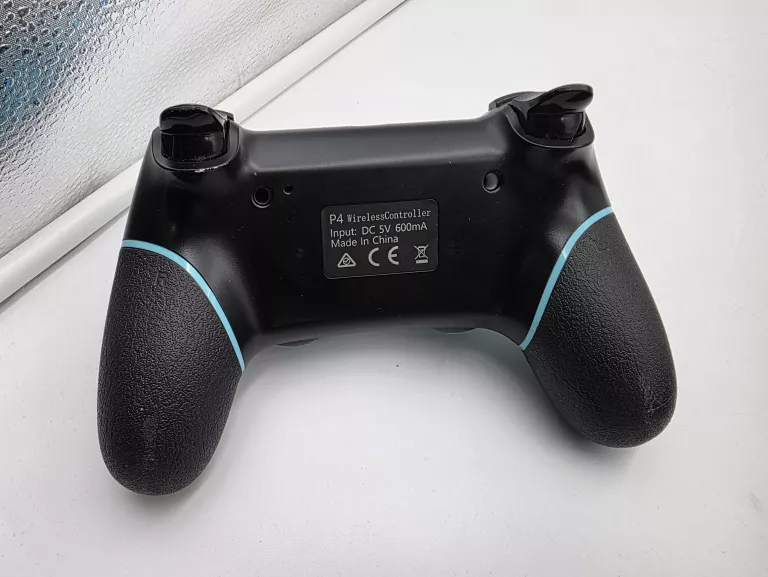 SONY PLAYSTATION 4 PRO 1TB (CUH-7216B)