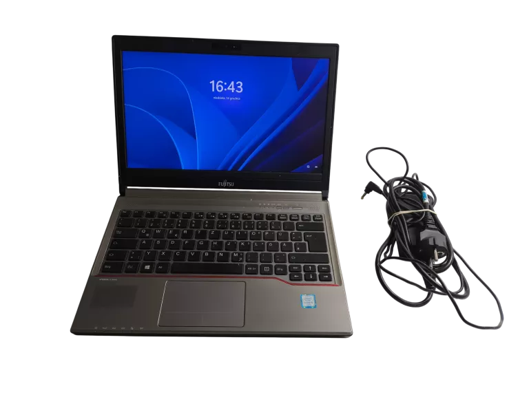 LAPTOP FUJITSU LIFEBOOK E736