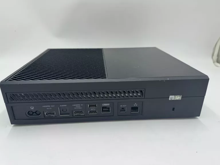 KONSOLA XBOX ONE 500 GB CZARNY/8 GIER/ 2X PAD/ŁADOWARKA DO PADÓW