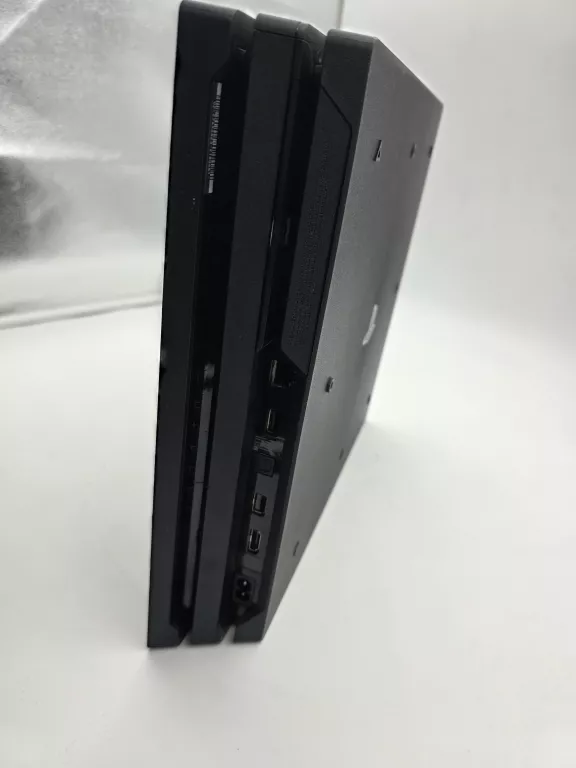 sony-playstation-4-pro-1tb-cuh-7216b-ean-gtin-711719936961