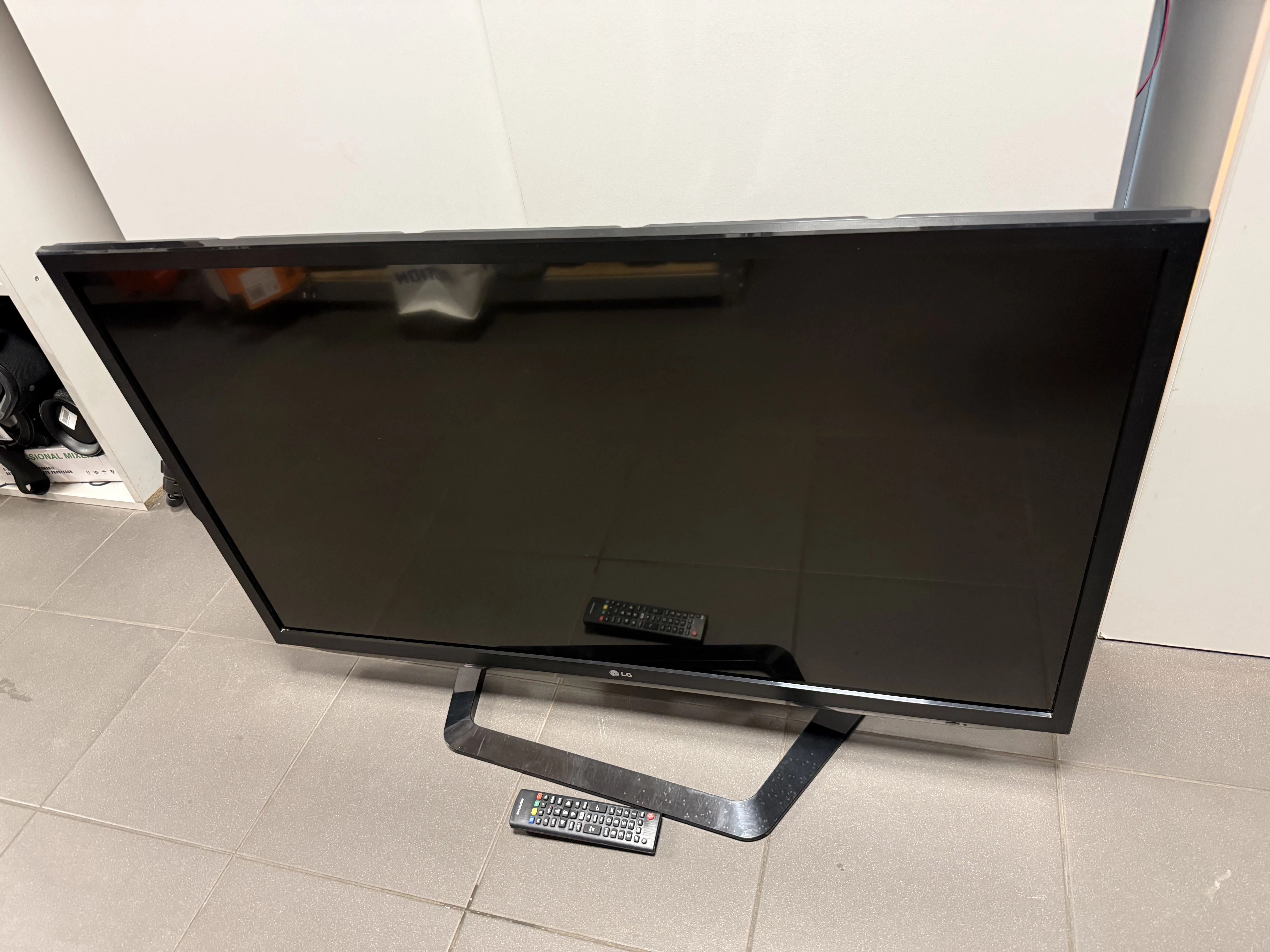 telewizor-lg-42-42lm620s-osiedle-centrum-d1-krakow