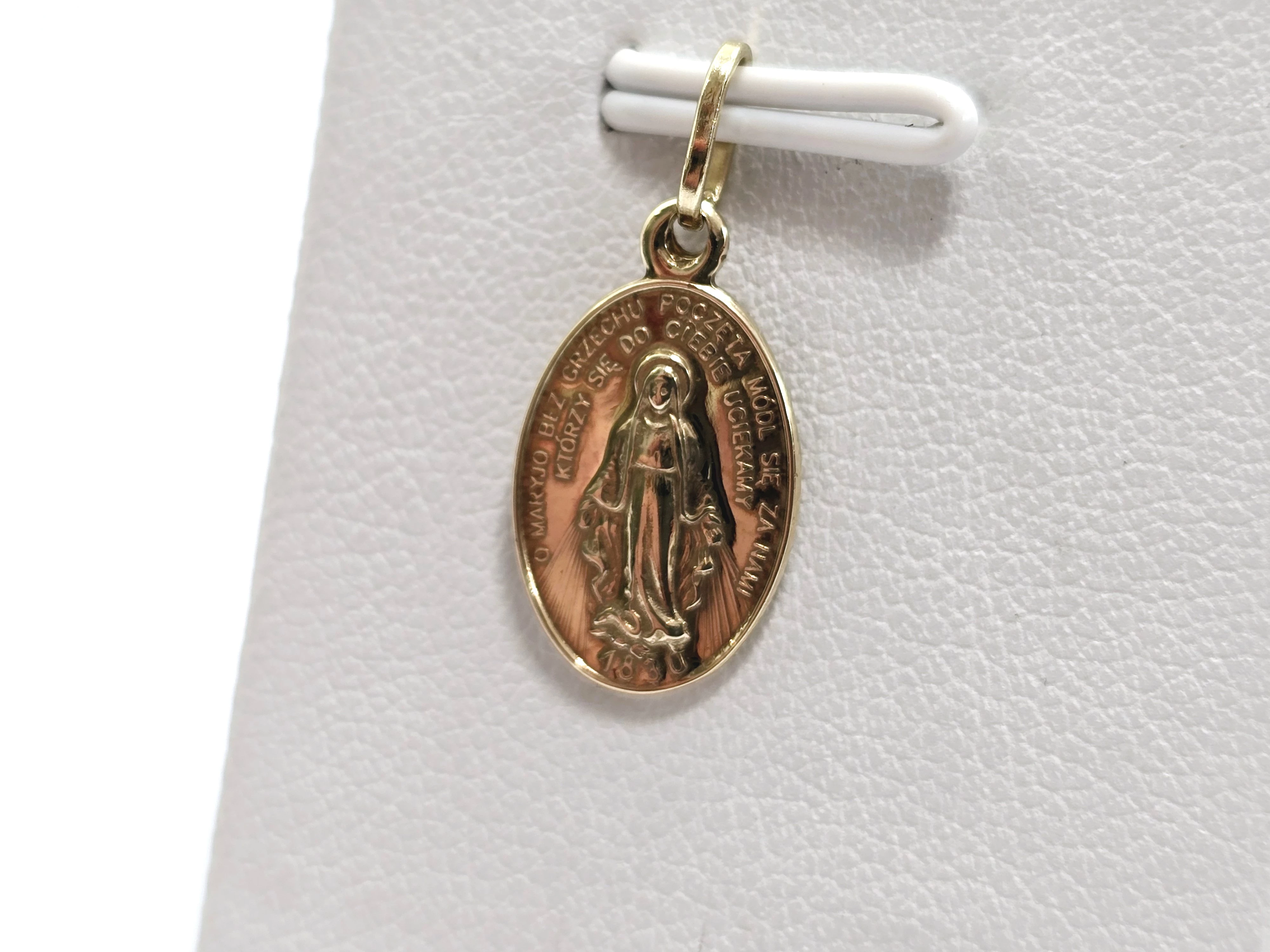 zlota-zawieszka-matka-boska-333-082g-kamien-17088-128