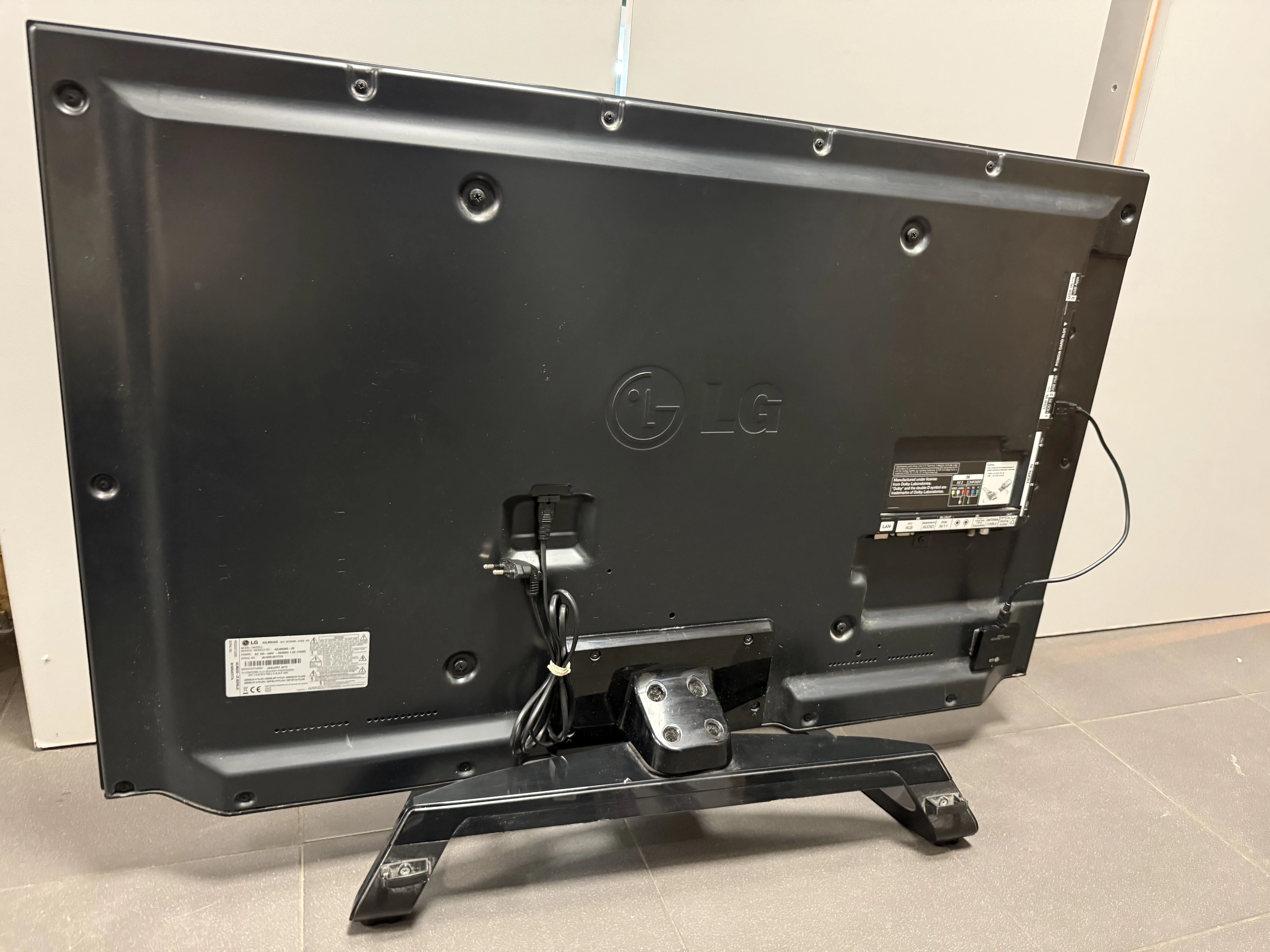 telewizor-lg-42-42lm620s-klasa-efektywnosci-energetycznej-247945-838303