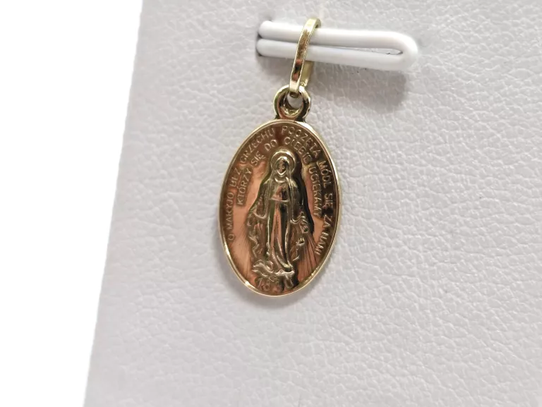 zlota-zawieszka-matka-boska-333-082g-kamien-17088-128