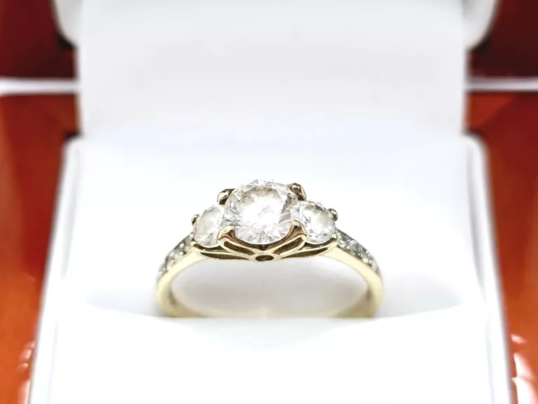 ZŁOTY PIERŚCIONEK Z CYRKONIAMI 333 1,91G 14