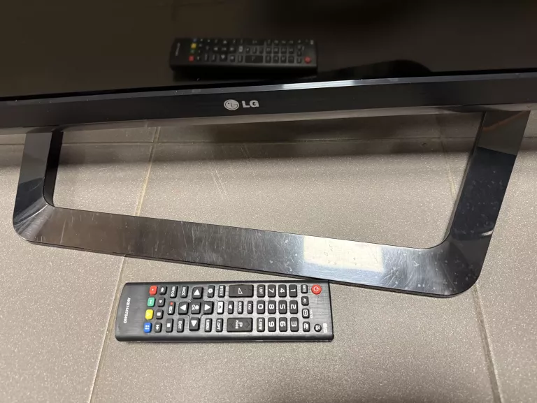 telewizor-lg-42-42lm620s-stan-11323-2