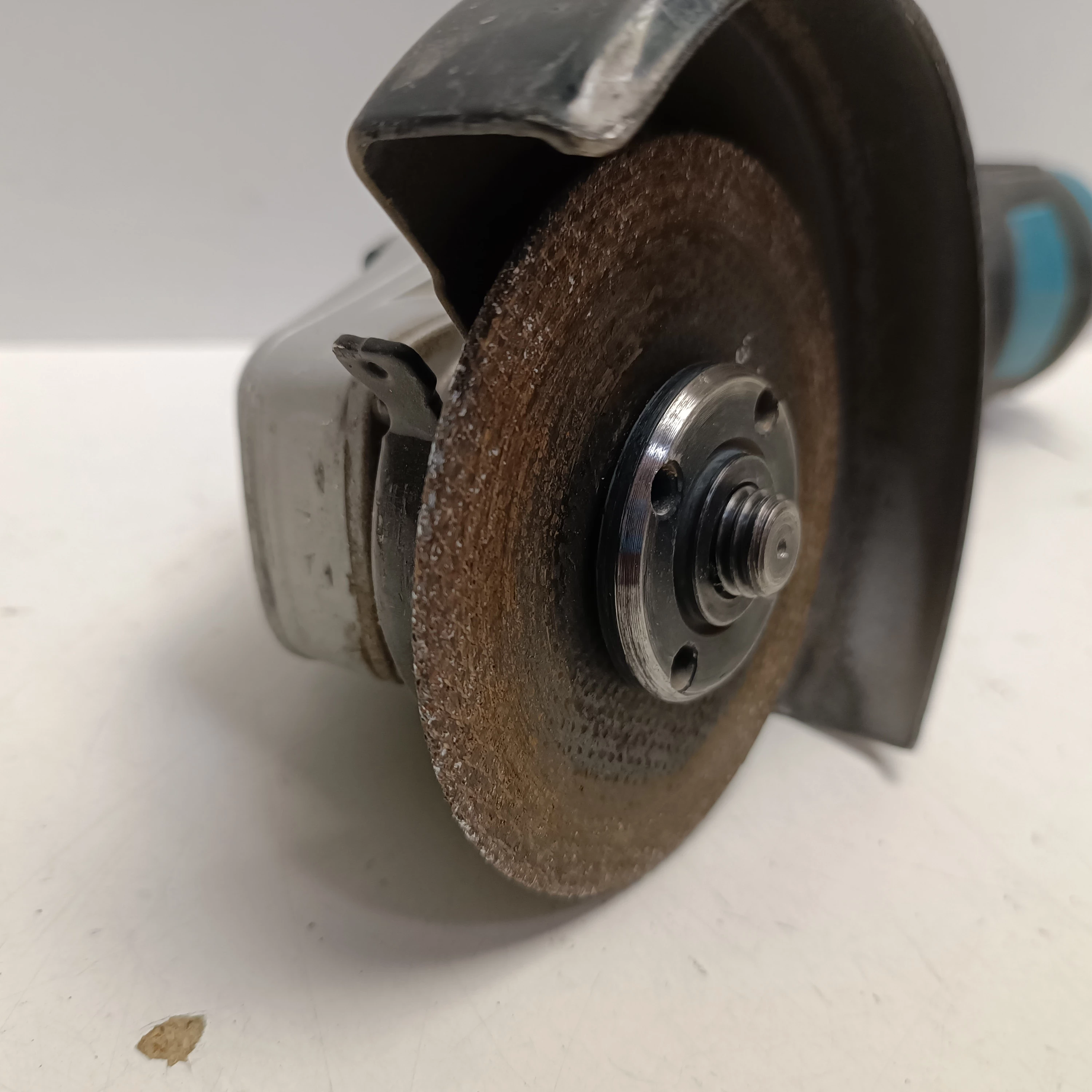 makita-szlifierka-dga511-walizka-rodzaj-250123-1798302