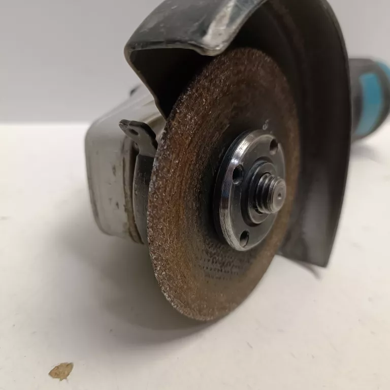 makita-szlifierka-dga511-walizka-rodzaj-250123-1798302