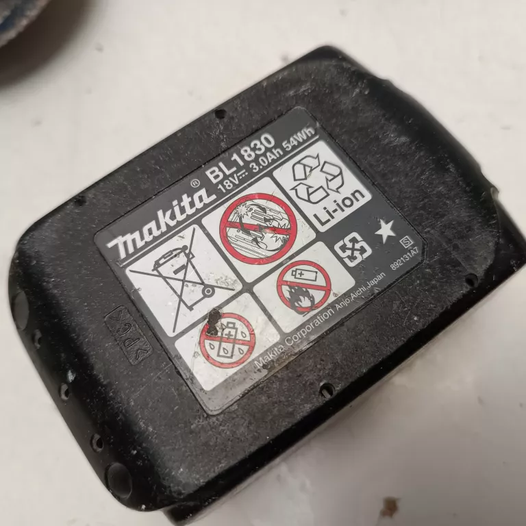 MAKITA SZLIFIERKA DGA511 WALIZKA