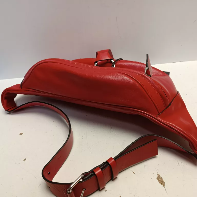 NERKA SASZETKA VALENTINO CZERWONA SY2B0827 SIZE L