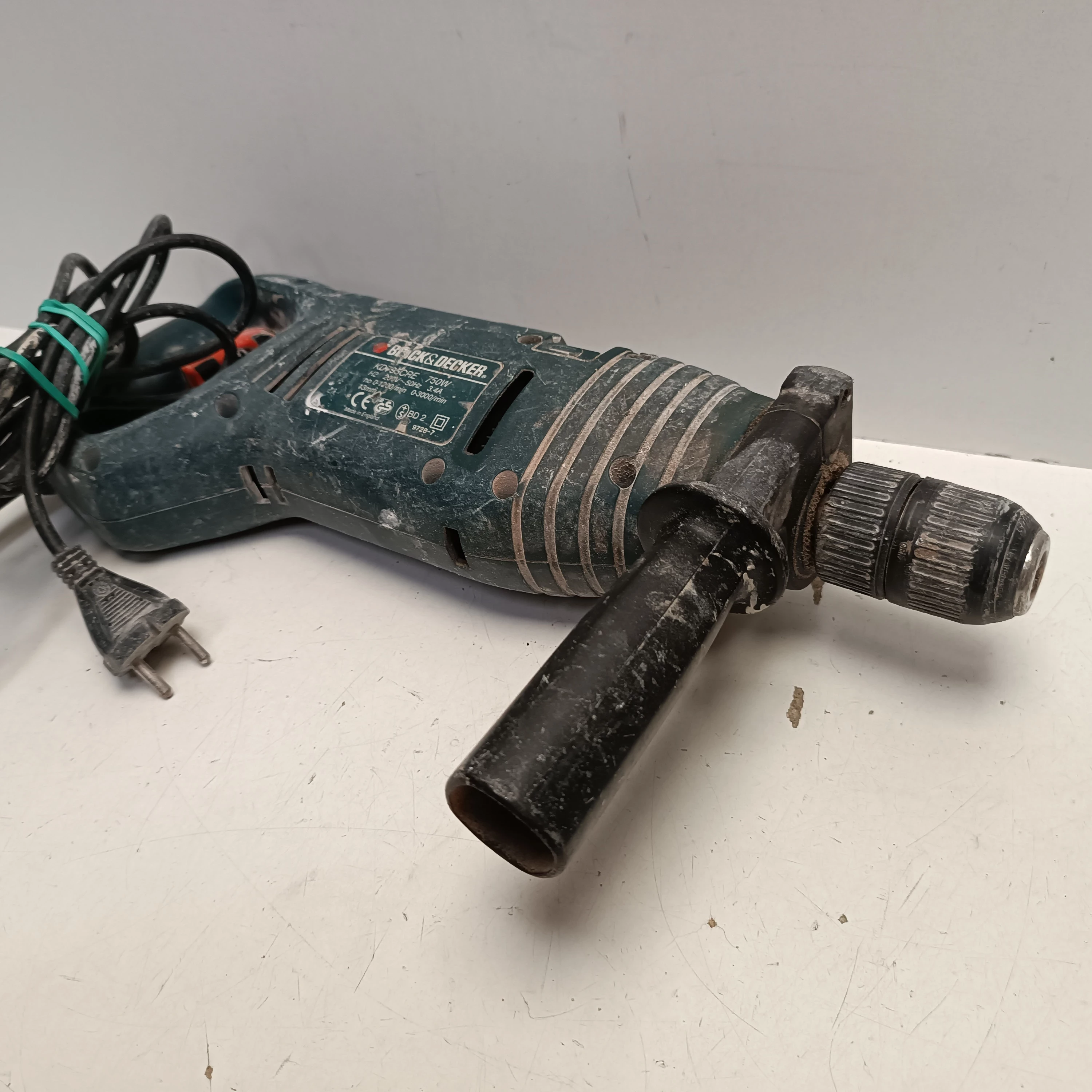 mlotowiertarka-black-decker-kd795re-750w-zasilanie-209202-238306