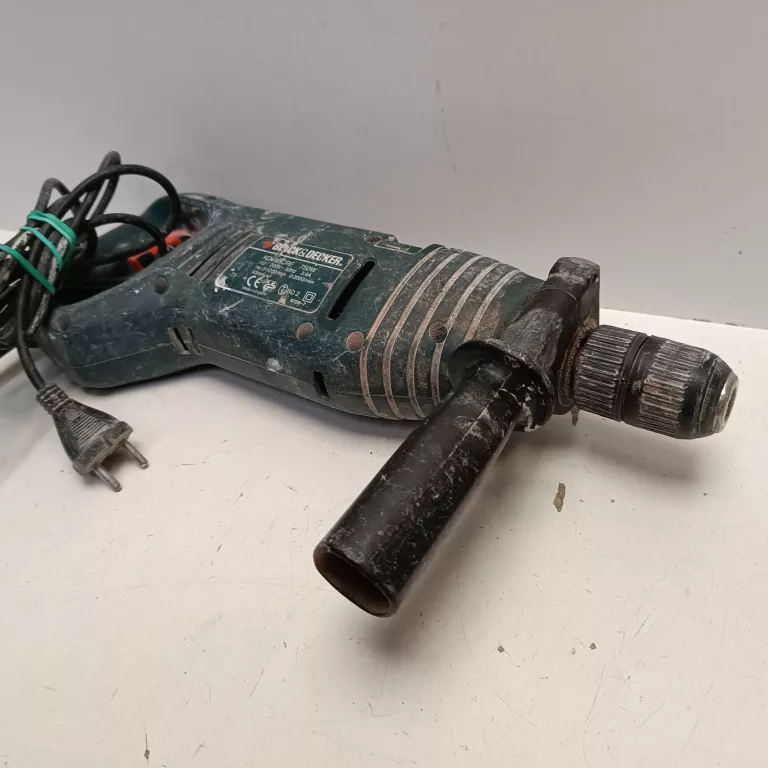 MŁOTOWIERTARKA BLACK DECKER KD795RE 750W