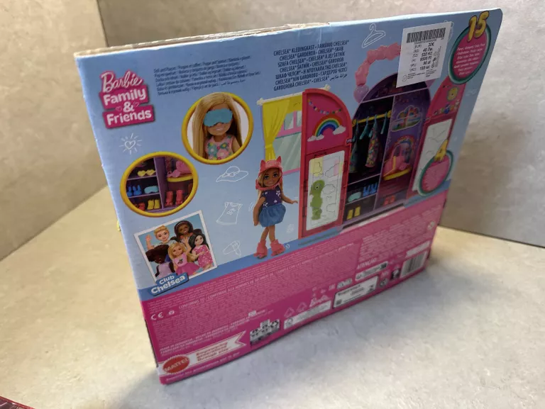 BARBIE SZAFA CHELSEA ZESTAW