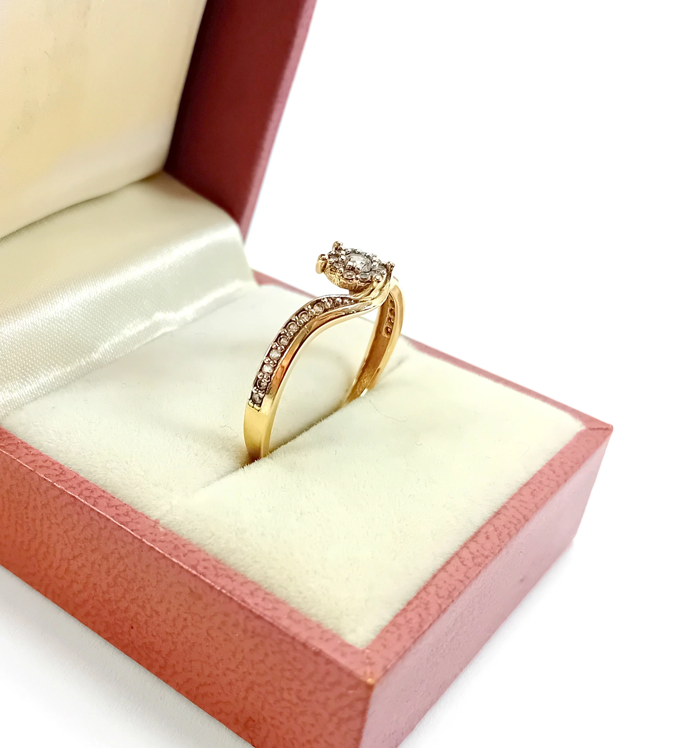 blyskotliwy-zloty-pierscionek-pr585-r21-tysiaclecia-2a-nowe-miasto-lubawskie