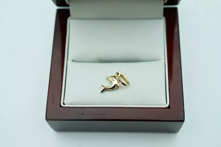 drobna-zlota-zawieszka-z-delfinem-pr585-14k-041g-rodzaj-2205-2