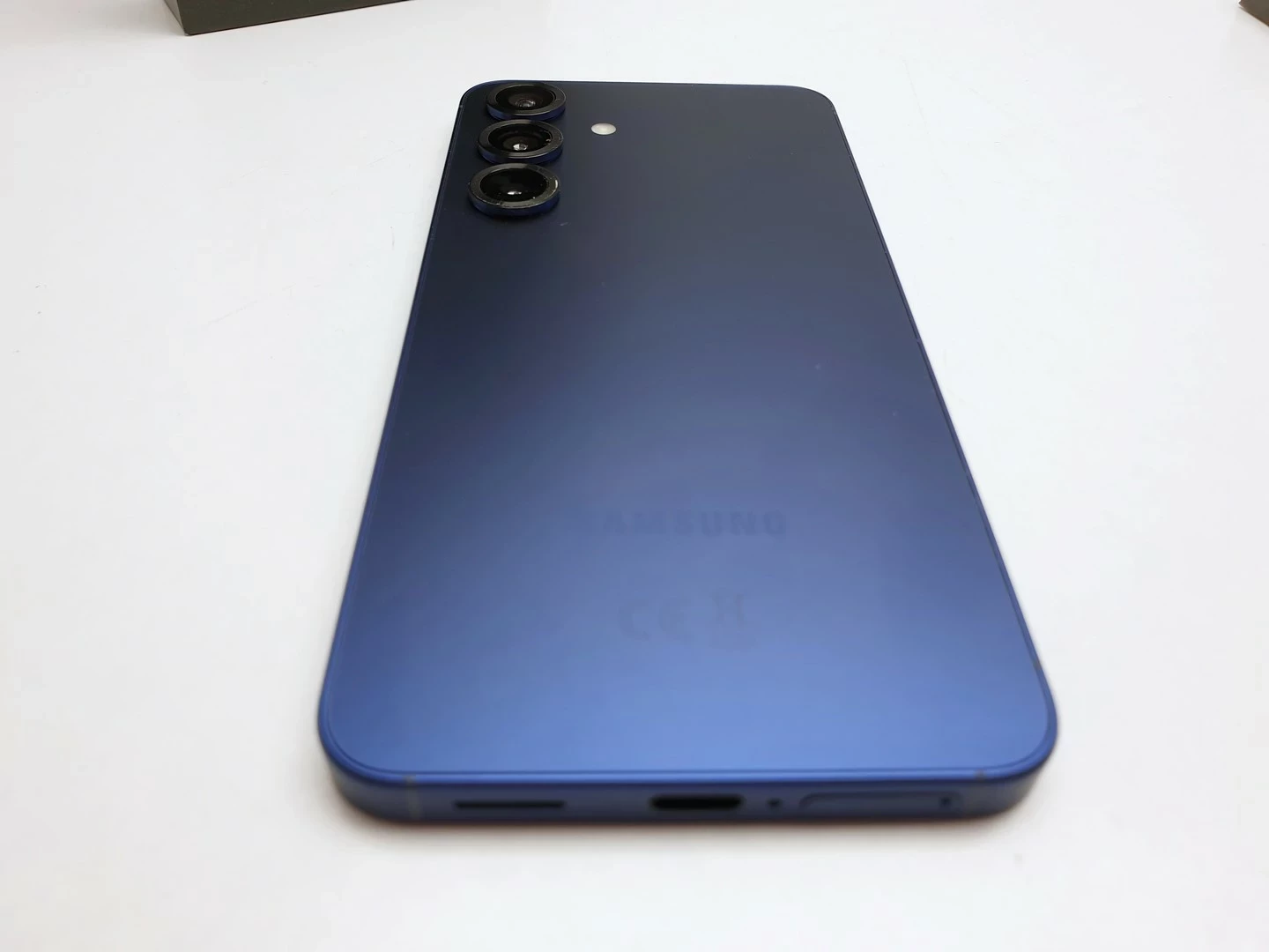 telefon-samsung-galaxy-s25-typ-202685-212929