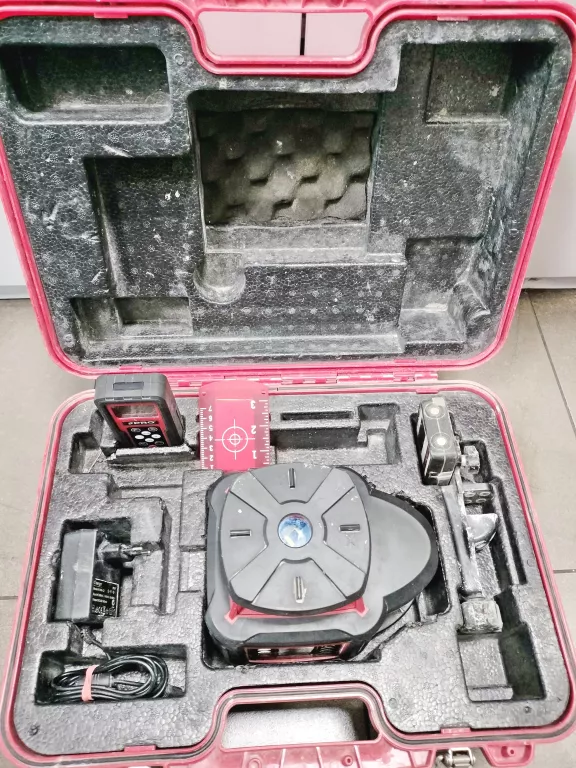 LASER ROTACYJNY Z CZERWONĄ WIĄZKĄ LR-500XY PRO