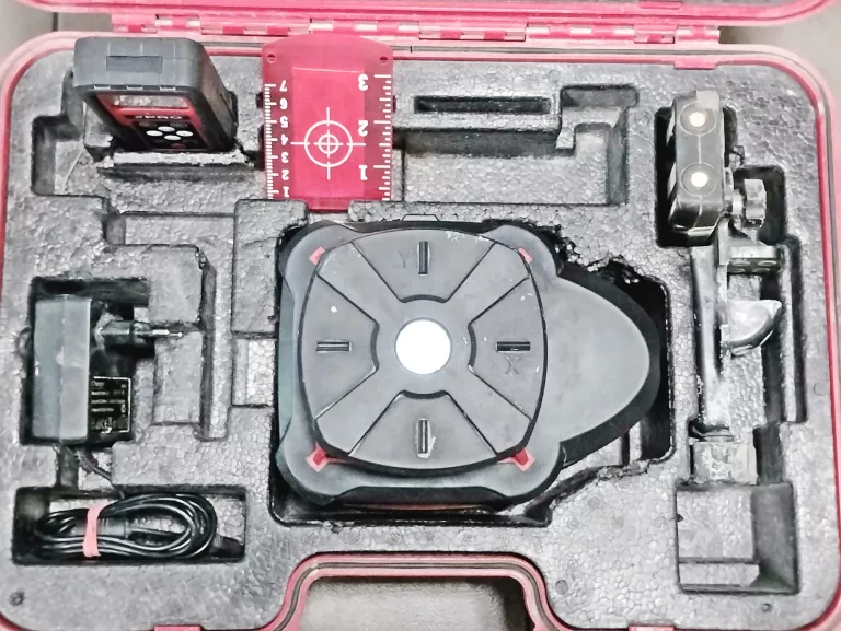 LASER ROTACYJNY Z CZERWONĄ WIĄZKĄ LR-500XY PRO