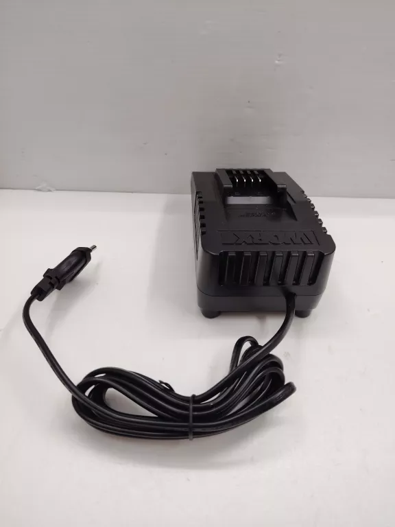 ŁADOWARKA DO AKUMULATORA