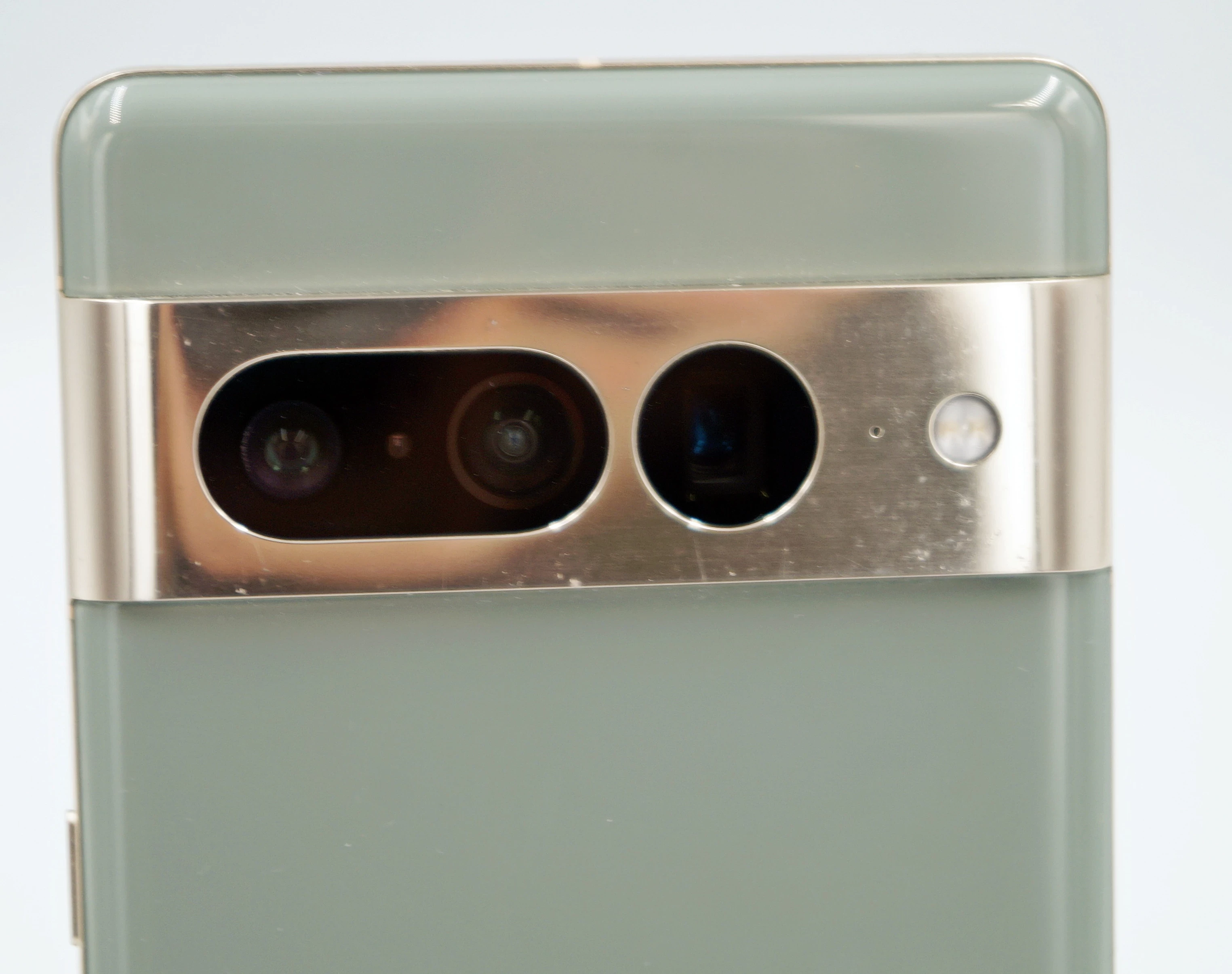 telefon-pixel-7-pro-12128gb-zielonyzloty-kod-producenta-ga03462-gb