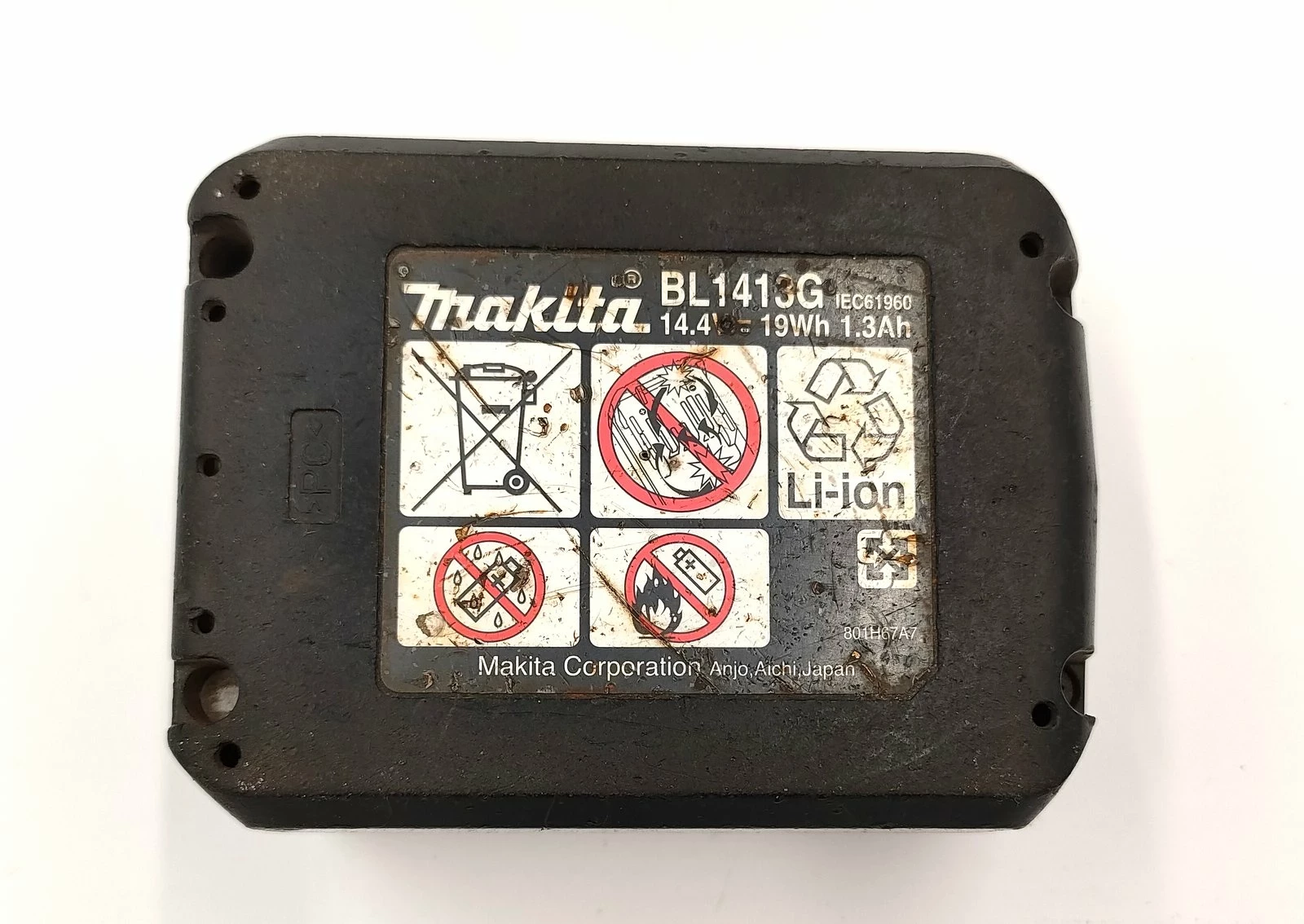 wkretarka-makita-hp457d-3x-akumulator-ladowarka-etui-pojemnosc-akumulatora-300