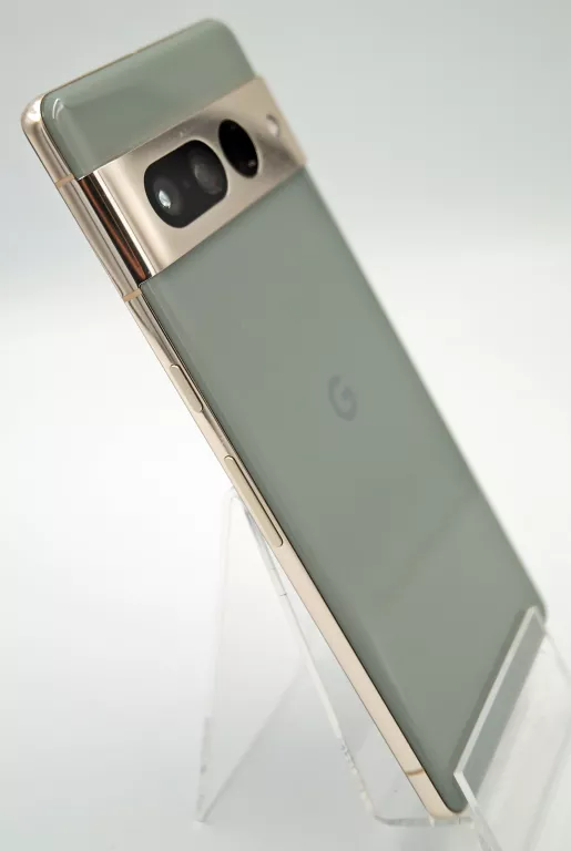telefon-pixel-7-pro-12128gb-zielonyzloty-przekatna-ekranu-670