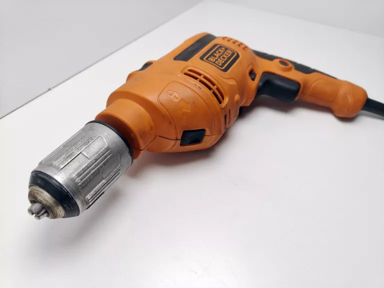 wiertarka-black-decker-710w-stan-11323-2