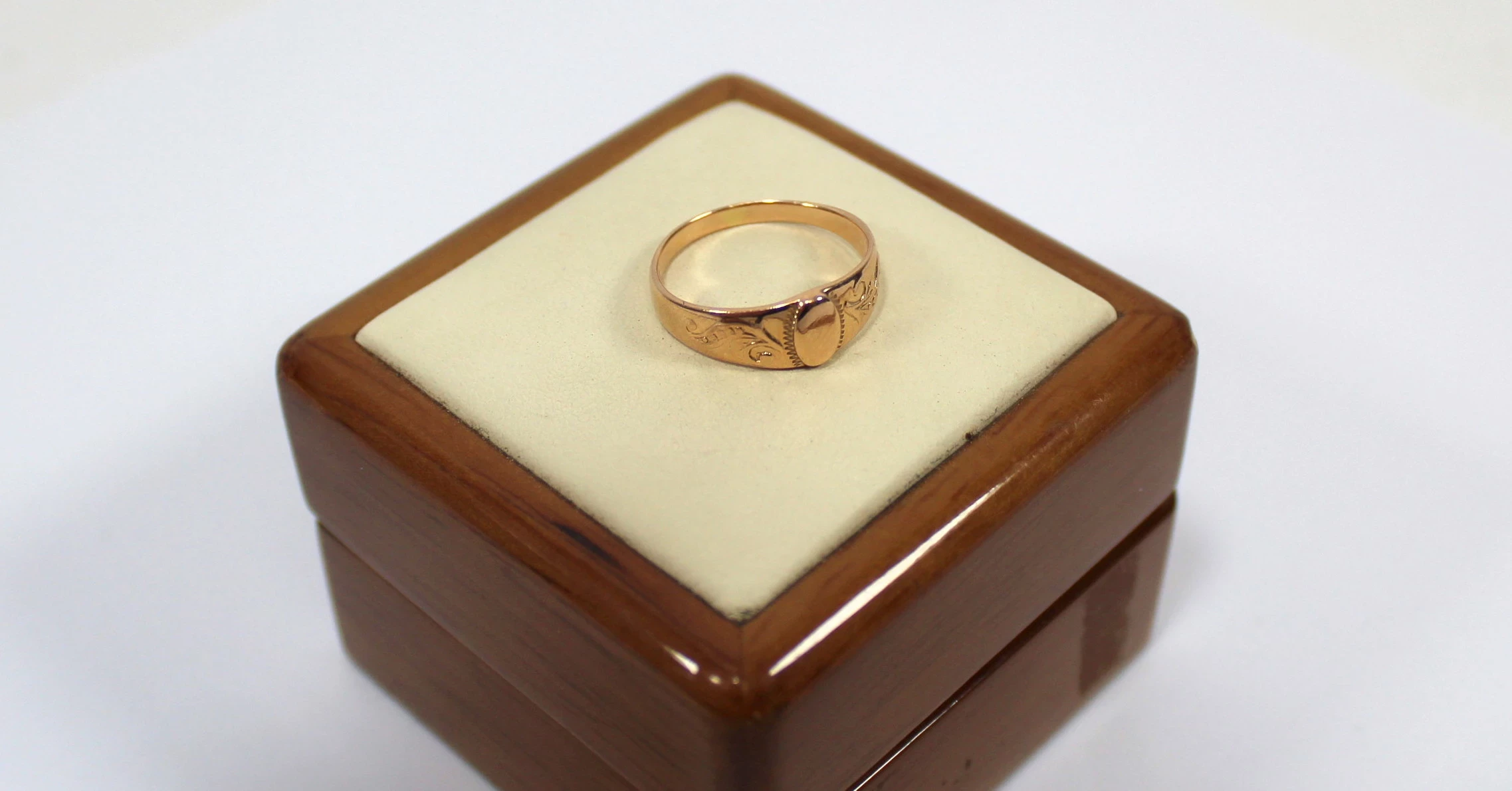 wiekowy-zloty-pierscionek-p585-r14-rozmiarsrednica-wew-mm-372-14