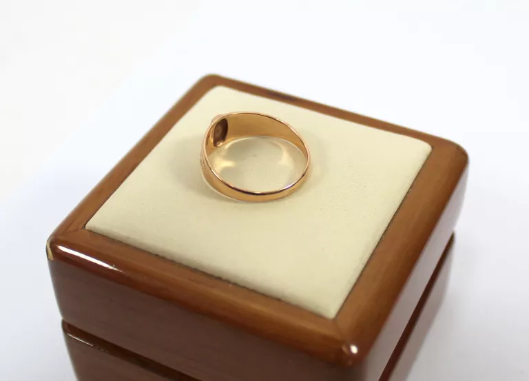 WIEKOWY ZŁOTY PIERSCIONEK P585 R14