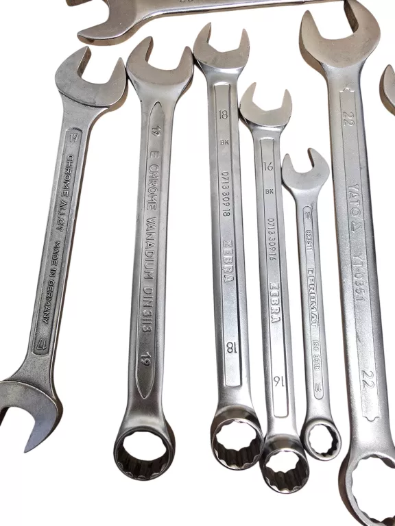 ZESTAW KLUCZY RÓŻNYCH 13SZT