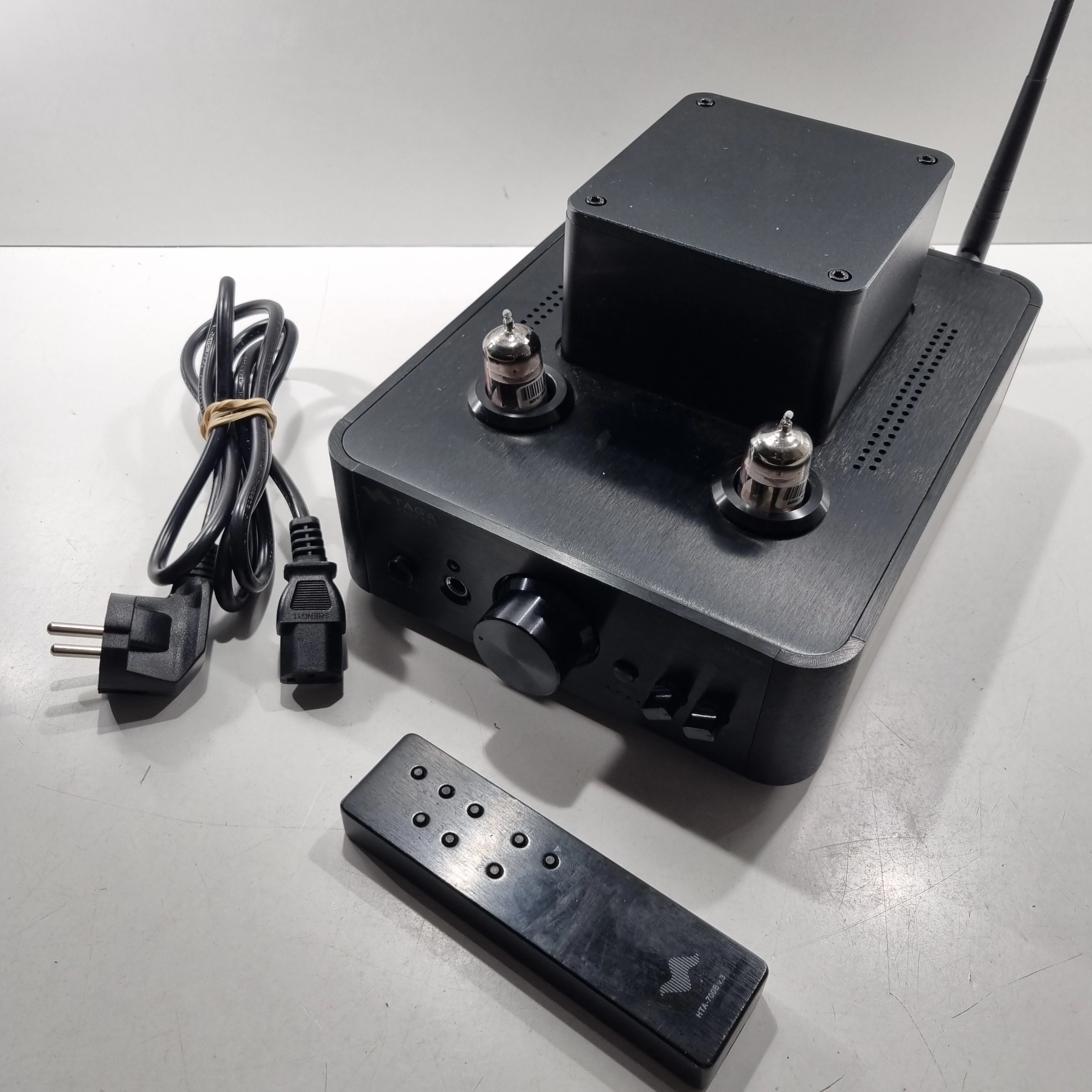 taga-hta-700b-v3-2022-black-wzmacniacz-audio-bluetooth-lampy-5bk7-ostrowskiego-1-wroclaw
