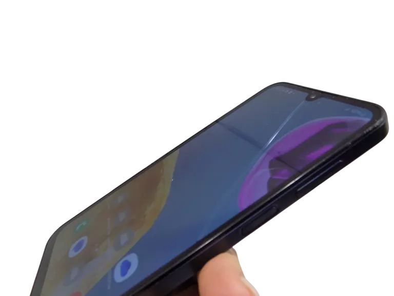 telefon-samsung-galaxy-m15-4128gb-niebieski-przekatna-ekranu-650