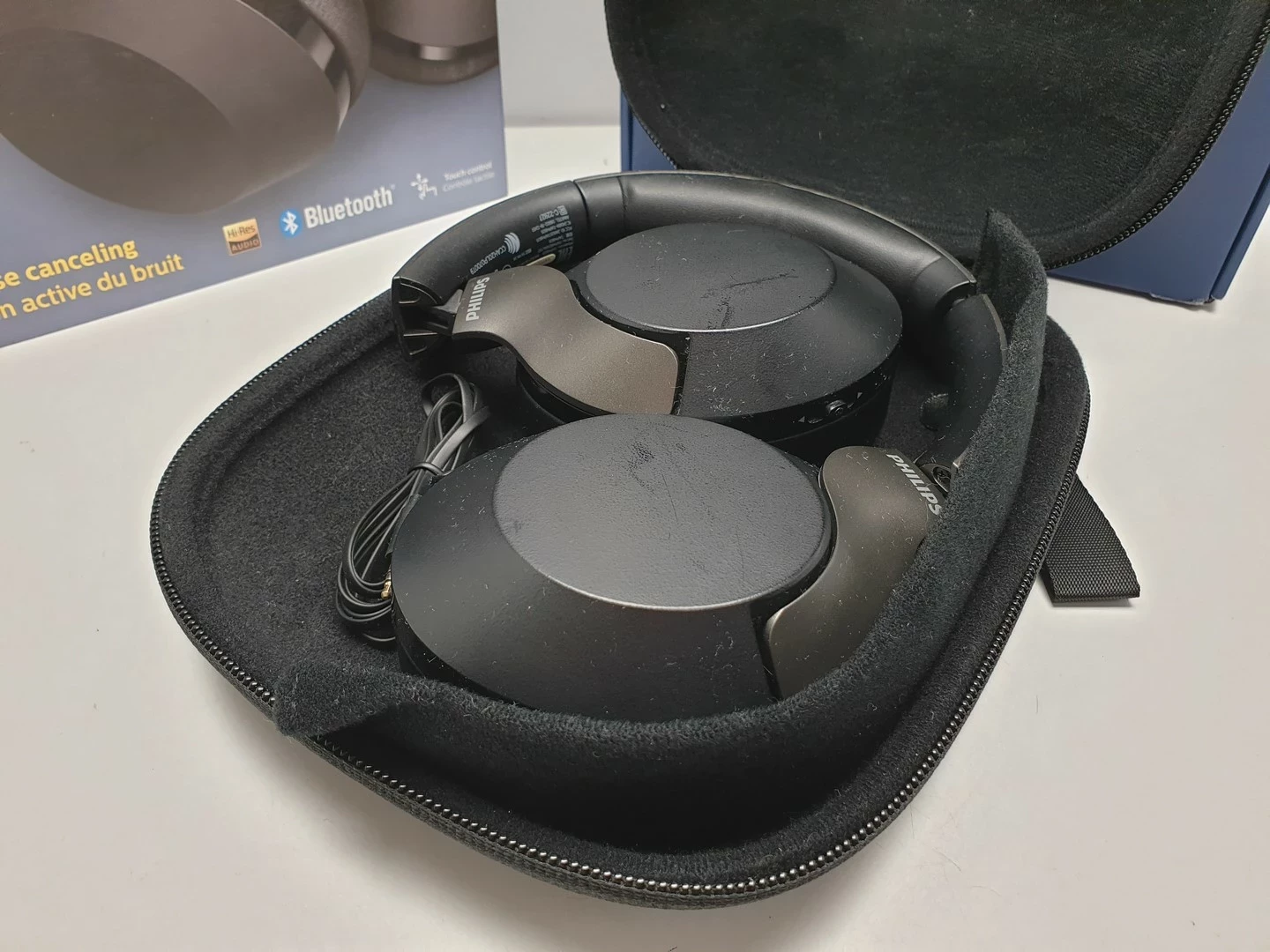 sluchawki-bt-philips-8000-series-taph805-kpl-ean-gtin-4895229101906