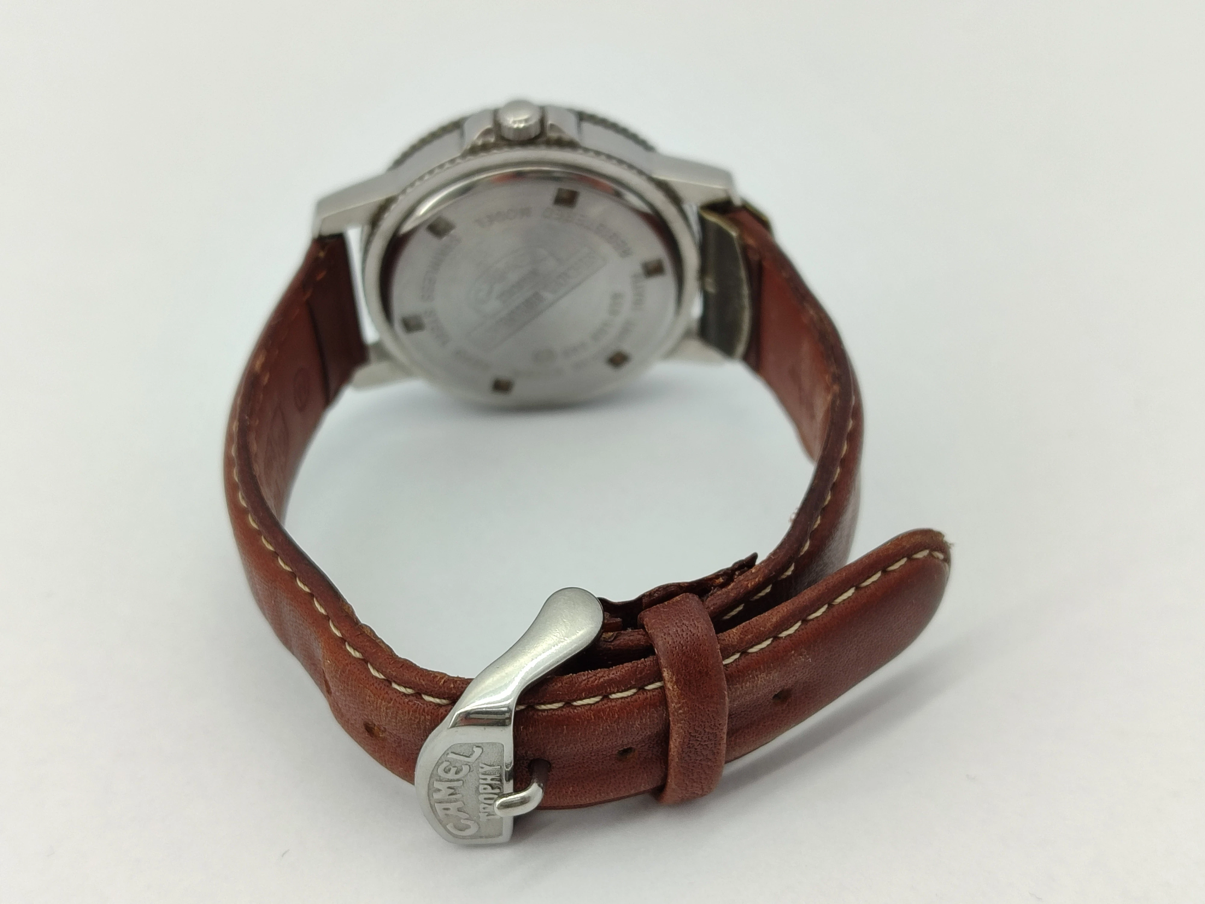 oryginalny-zegarek-sportowy-vintage-camel-trophy-ksztalt-koperty-129223-2