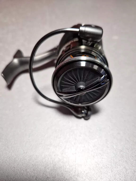 kolowrotek-savage-gear-fazor-2500-model-fazor