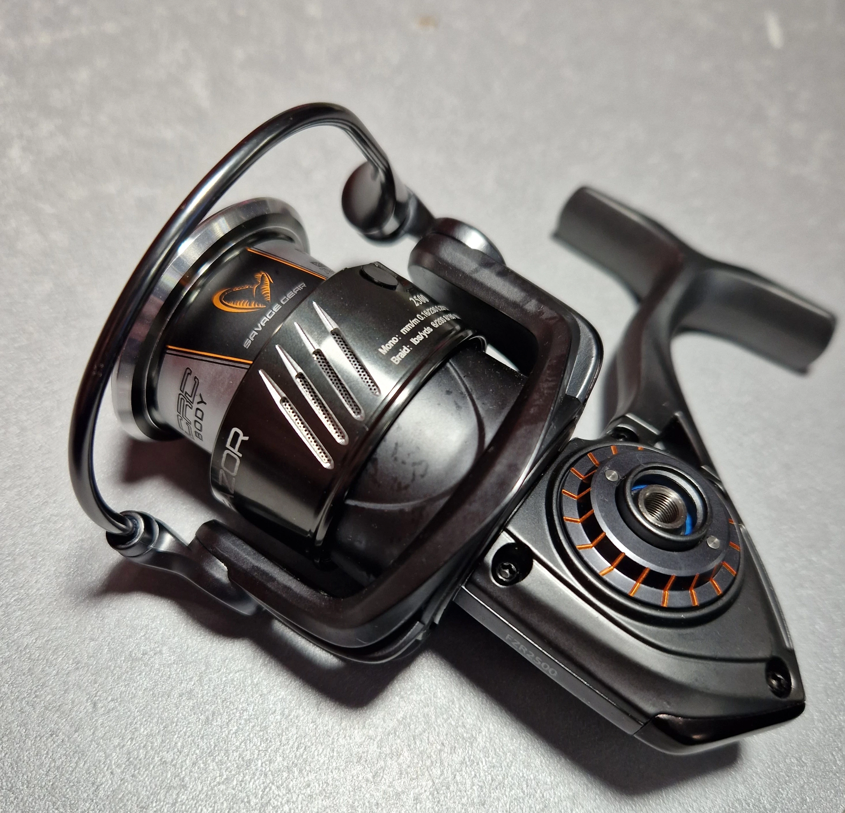 kolowrotek-savage-gear-fazor-2500-marka-248811-1940187