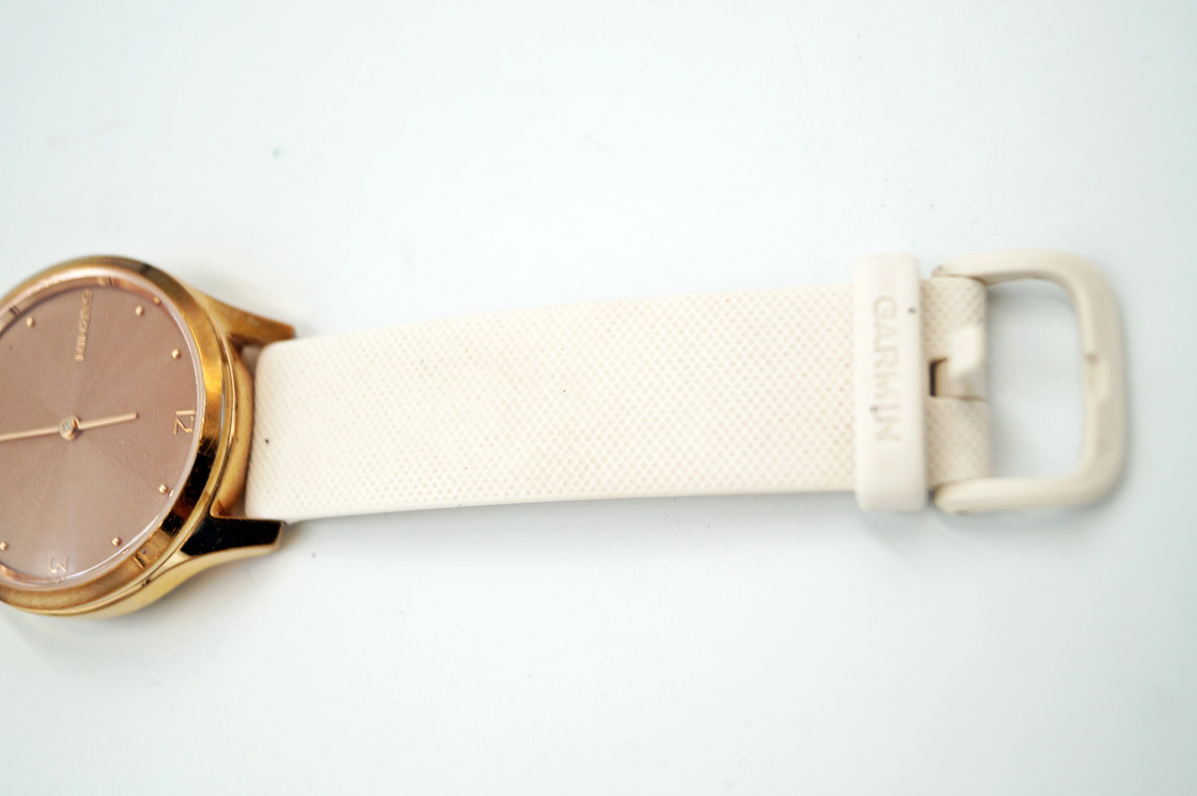 zegarek-sportowy-garmin-vivomove-luxe-rozowy-model-249460-1706169